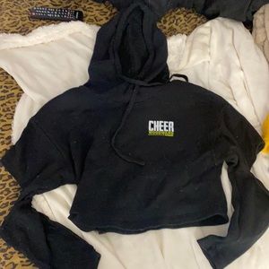 Woodward cropped hoodie with cut out sleeves